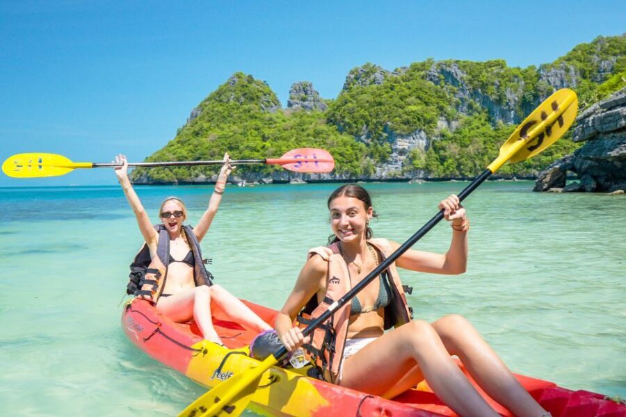 Koh Samui: Mu Ko Ang Thong Park Cruise with Kayaking Option - Lunch buffet on the way: the kind of meal you want after climbing